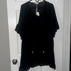 Aimage Womans Coverup Black with Embroider Details NWT retail $39 ❤️